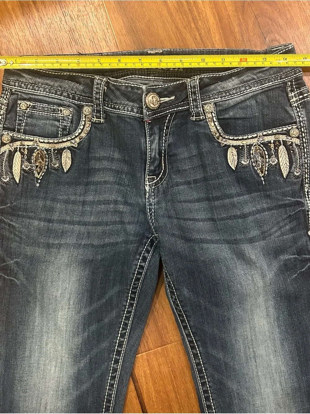 Grace in La Bootcut Women’s Cowgirl Rodeo Feathered Jeans 28 Wash Fade